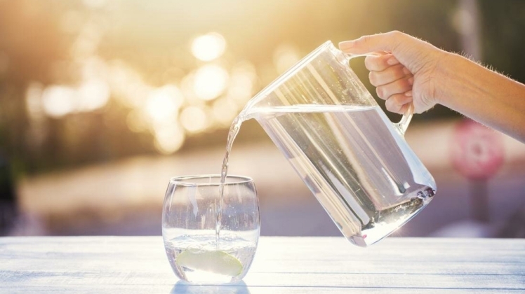 Чаша воде – мала навика за велико здравље